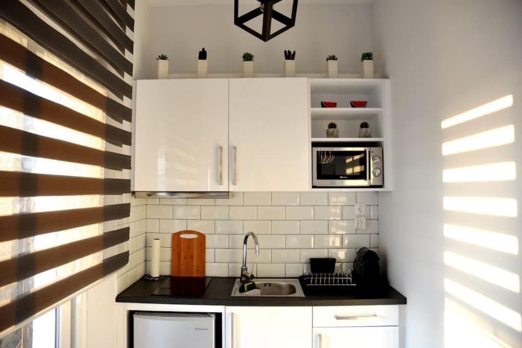 Luminous Studio In Plaka, Next To Syntagma Atenas Exterior foto